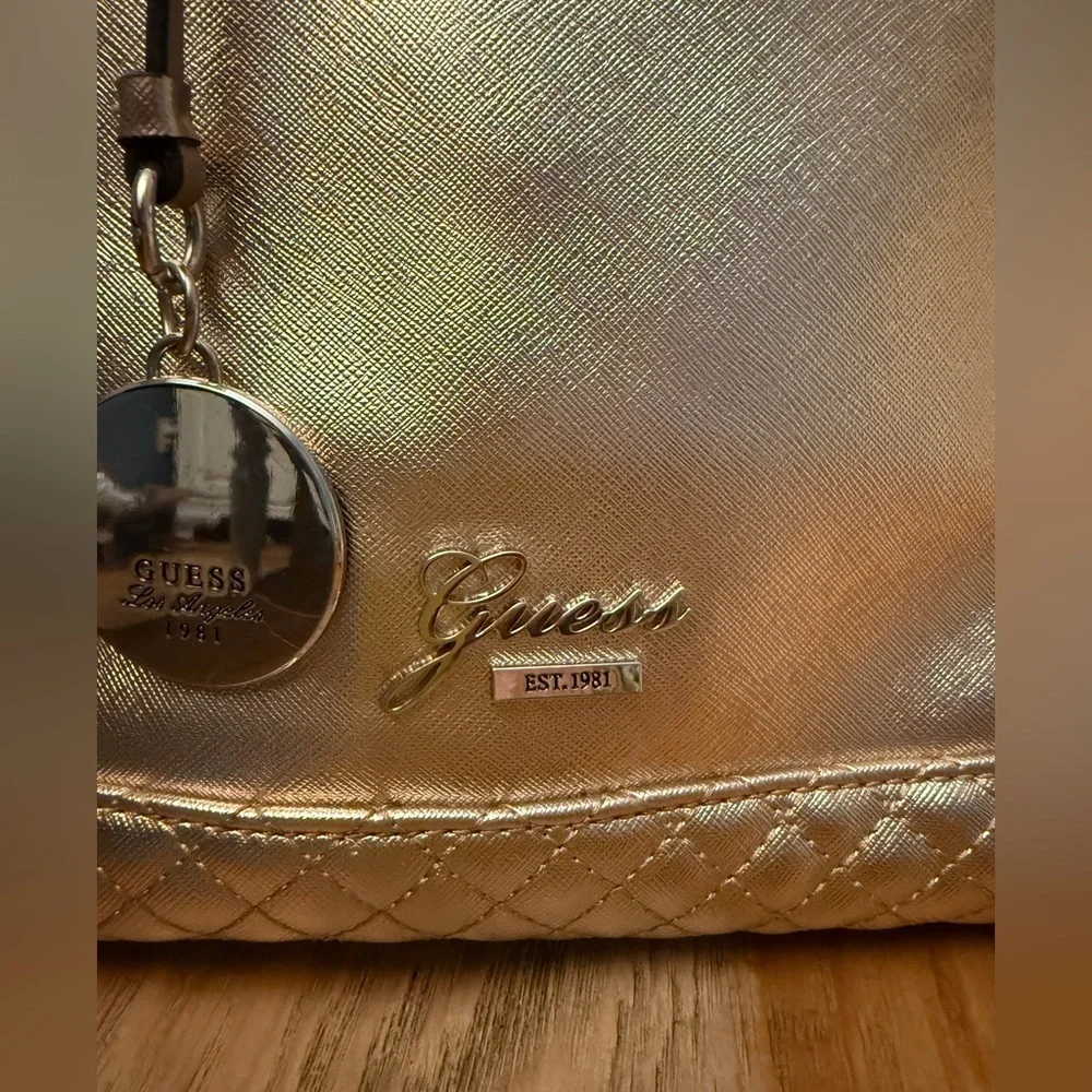 Guess Rose Metallic Satchel Quilted Bottom Keychain NWOT! 17x11